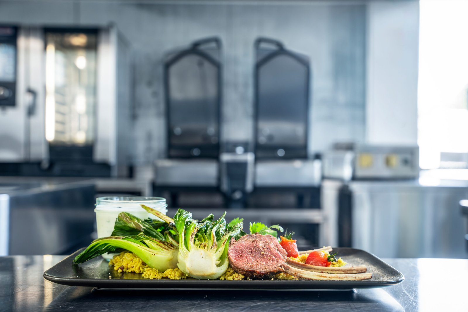 Home 8 Showkitchen_Günther_02043_1025200_image-press